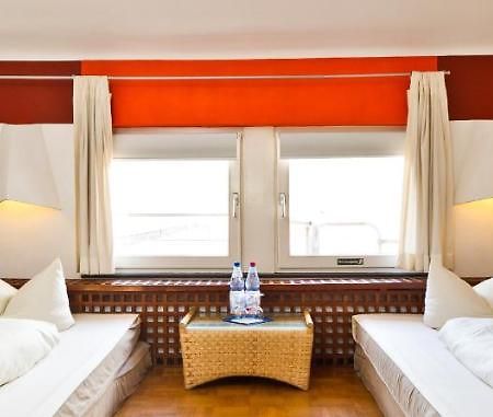 היידלברג Hotel Monpti מראה חיצוני תמונה